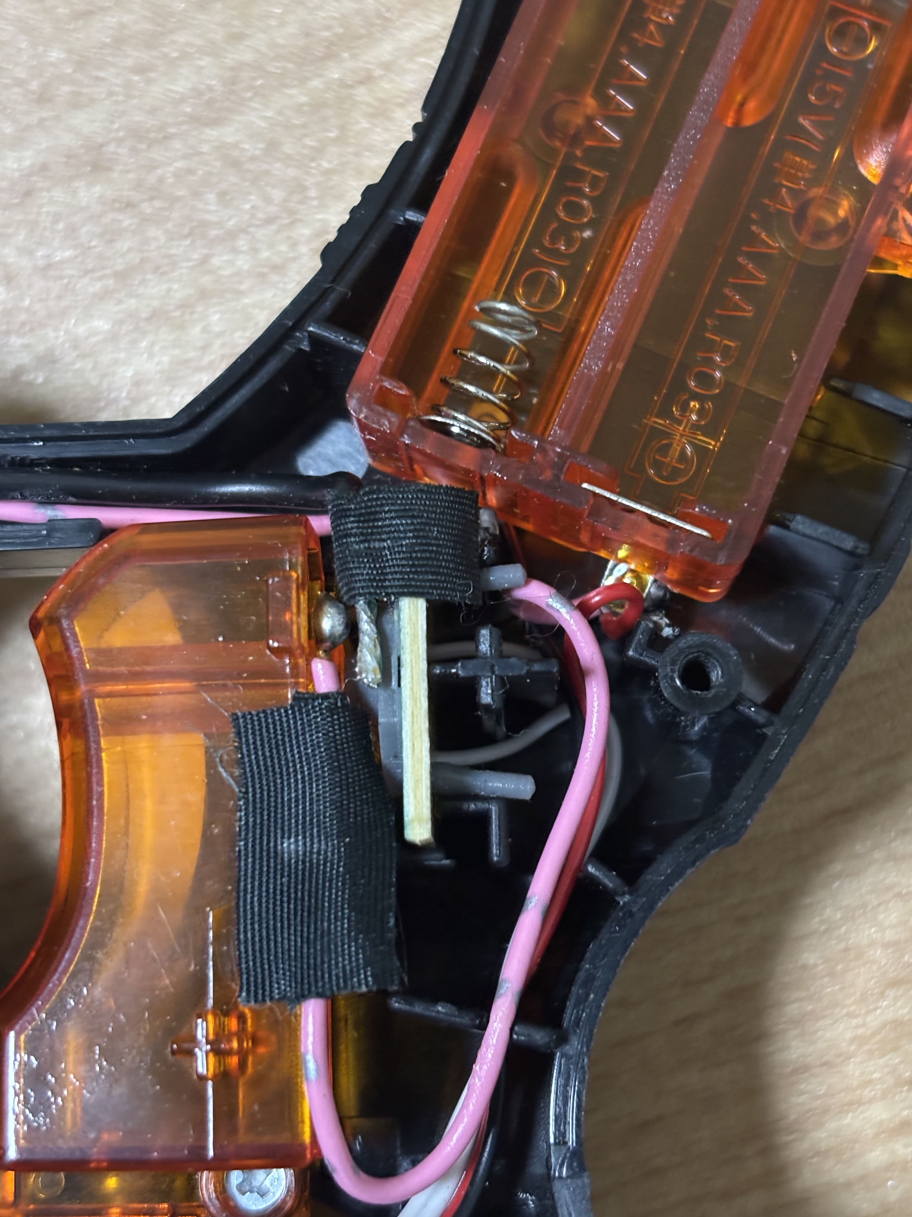 トリガーにスイッチを内蔵